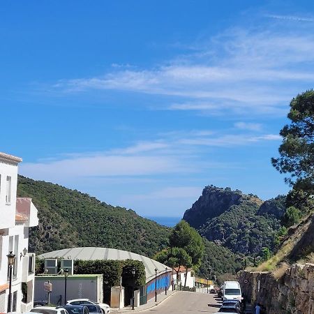 Benahavis Village Penthouse Apartment, 2 Bedrooms, Stunning Views, Swimming Pool !! Bagian luar foto