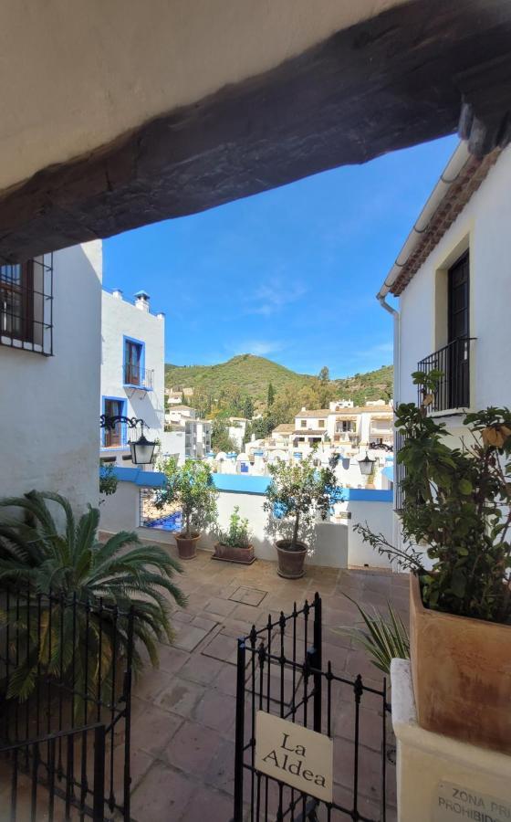 Benahavis Village Penthouse Apartment, 2 Bedrooms, Stunning Views, Swimming Pool !! Bagian luar foto