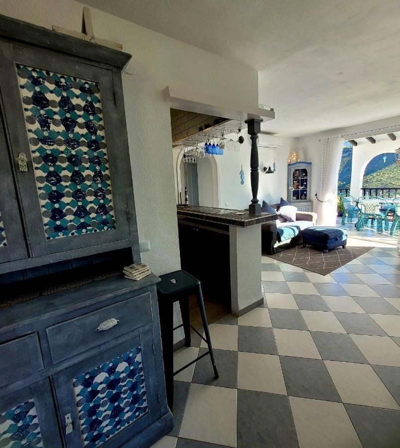 Benahavis Village Penthouse Apartment, 2 Bedrooms, Stunning Views, Swimming Pool !! Bagian luar foto