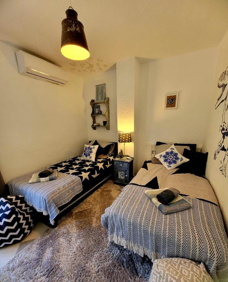 Benahavis Village Penthouse Apartment, 2 Bedrooms, Stunning Views, Swimming Pool !! Bagian luar foto