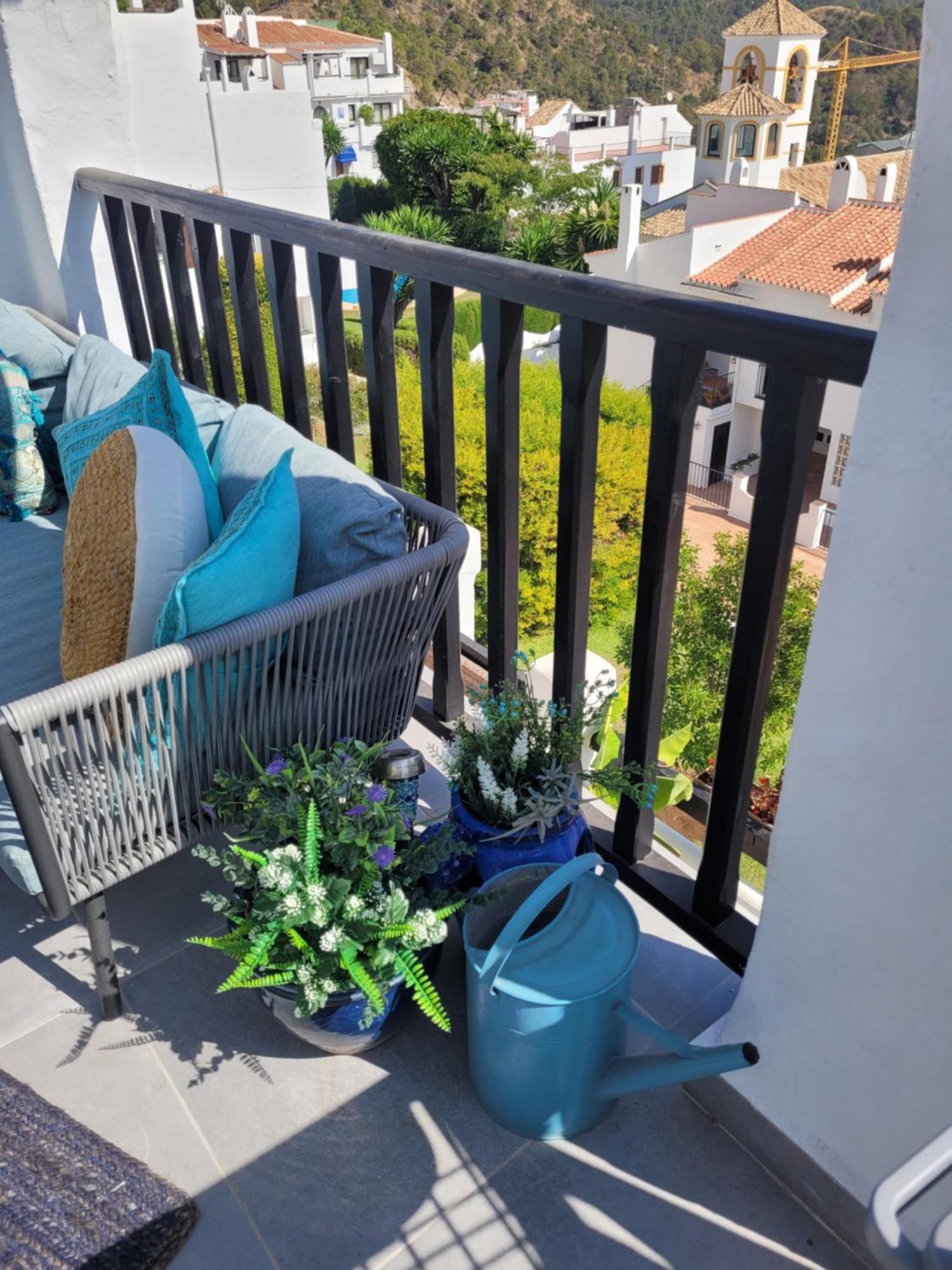 Benahavis Village Penthouse Apartment, 2 Bedrooms, Stunning Views, Swimming Pool !! Bagian luar foto